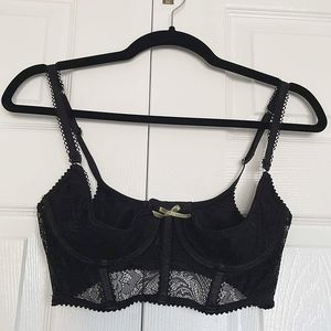 Elle Macpherson Intimates bra, size 34C